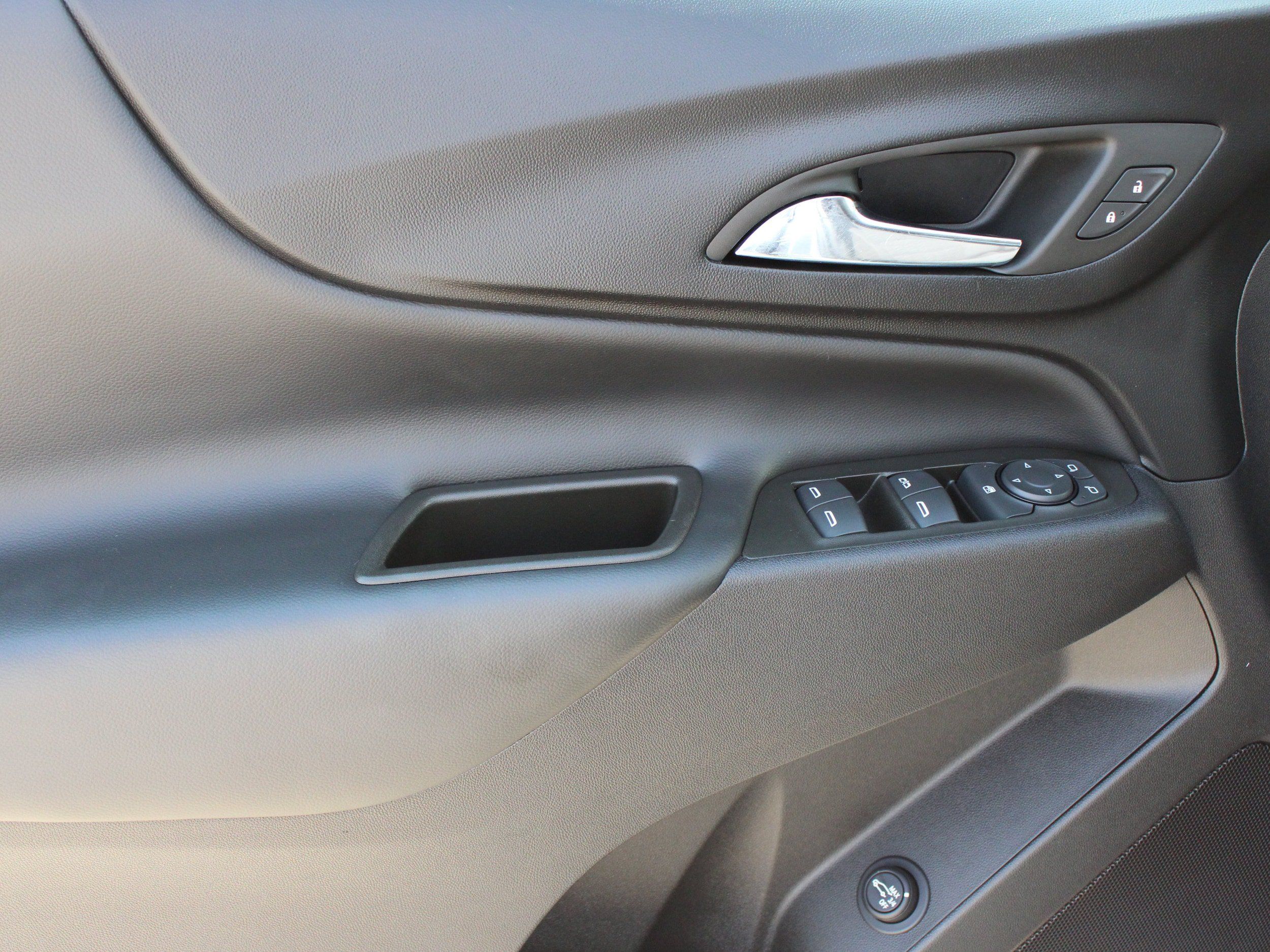 Used 2023 Chevrolet Equinox LT FWD image 28