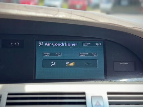 Used 2009 Toyota Avalon XL FWD image 14