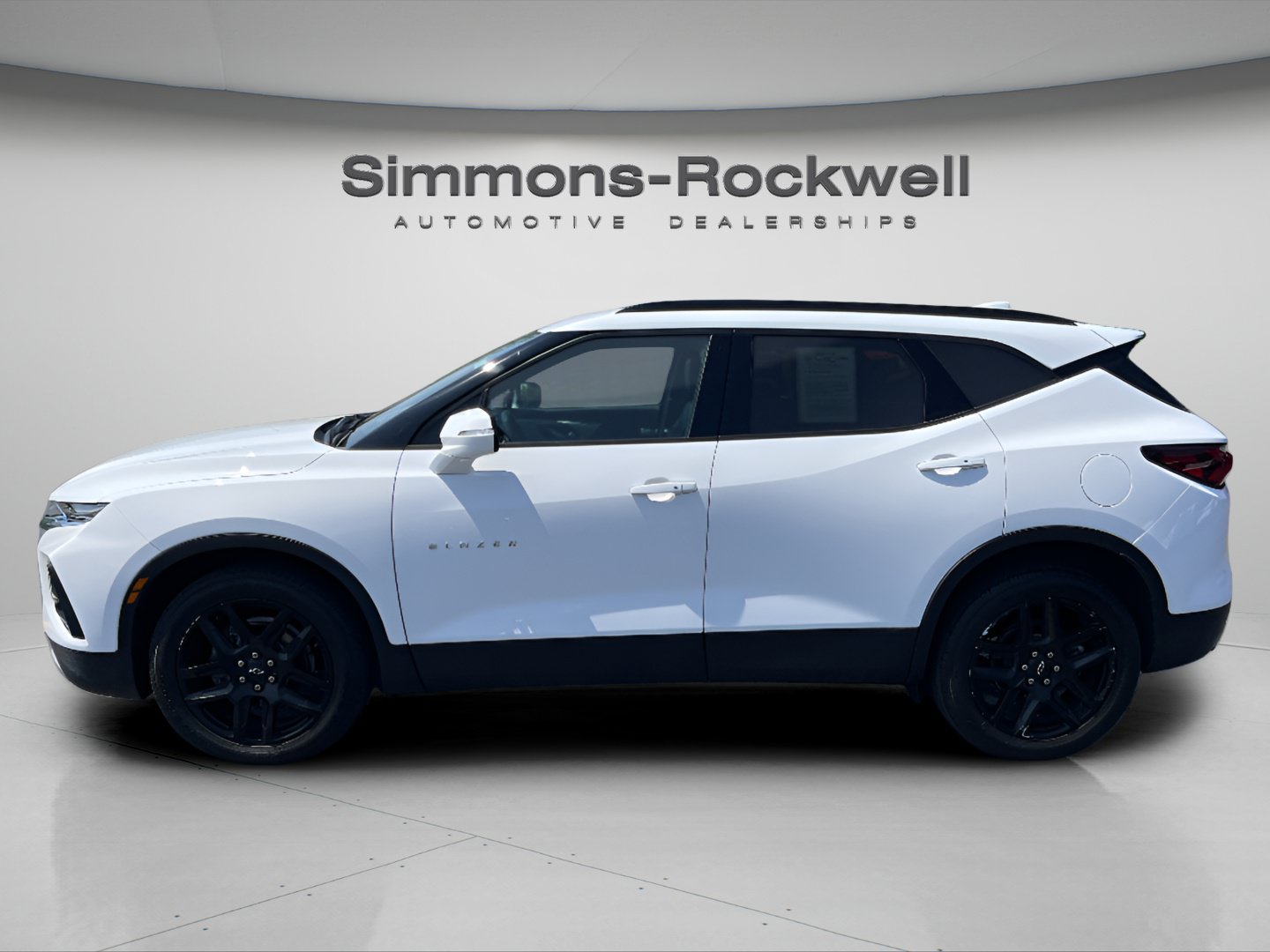 Used 2022 Chevrolet Blazer LT AWD/4WD image 2