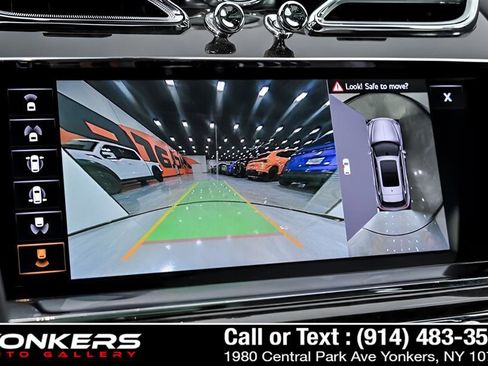 Used 2021 Bentley Bentayga image 33