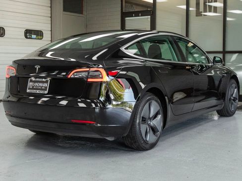 Used 2019 Tesla Model 3 Standard Range Plus image 30