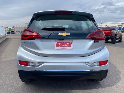 Used 2020 Chevrolet Bolt Premier w/ Infotainment Package FWD image 4