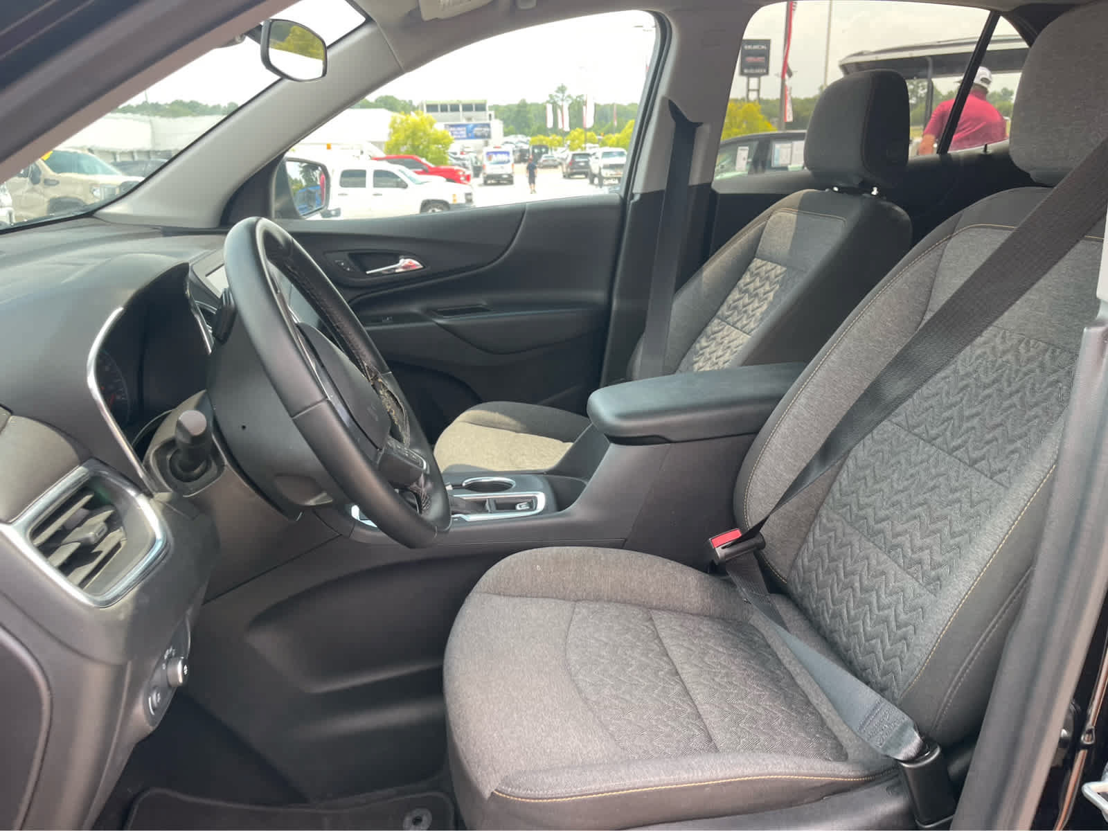 Used 2024 Chevrolet Equinox LT AWD/4WD image 12