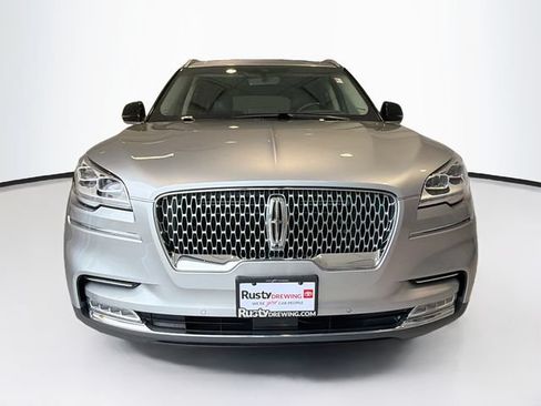 Used 2020 Lincoln Aviator Reserve w/ Equipment Group 202A AWD/4WD image 2