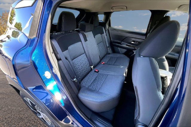 Used 2026 Nissan Kicks SV FWD image 23