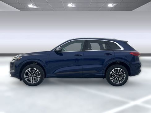 New 2025 Audi Q5 Premium image 2