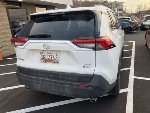 Used 2025 Toyota RAV4 XLE image 3