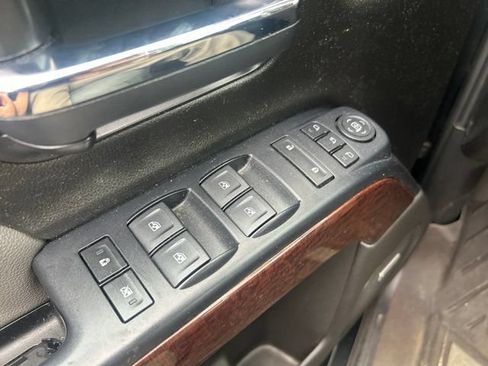 Used 2018 GMC Sierra 1500 SLT w/ SLT Premium Package AWD/4WD image 16