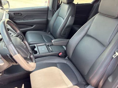 Used 2025 Honda Odyssey Sport-L image 11