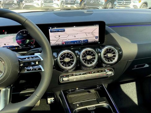 New 2026 Mercedes-Benz GLA 250 4MATIC image 6