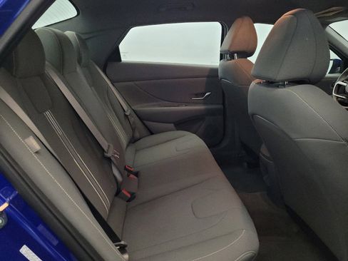 Used 2024 Hyundai Elantra SEL FWD image 19