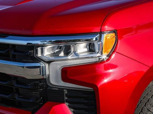 Used 2023 Chevrolet Silverado 1500 LT RWD image 5