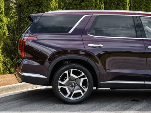 Used 2023 Hyundai Palisade Limited FWD image 13