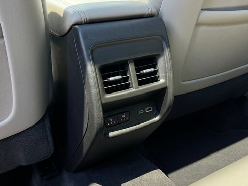 Used 2019 Cadillac XT4 Premium Luxury FWD image 21