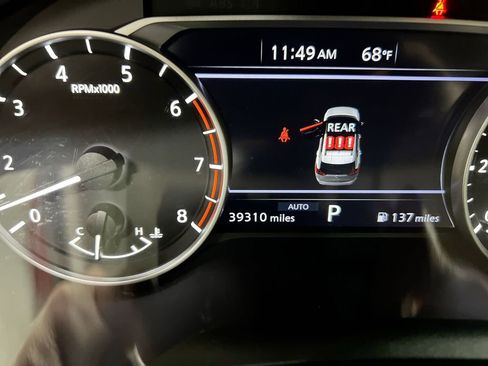 Used 2025 Nissan Rogue SV image 13