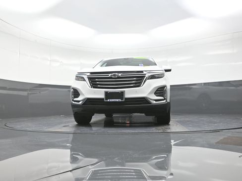 Used 2023 Chevrolet Equinox Premier image 10