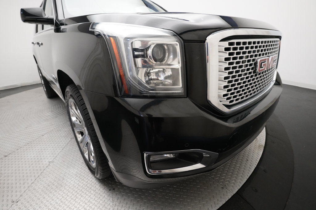 Used 2016 GMC Yukon Denali w/ Open Road Package RWD image 23