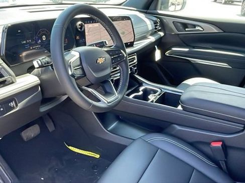 New 2026 Chevrolet Traverse LT w/ LPO, Floor Liner Package FWD image 10