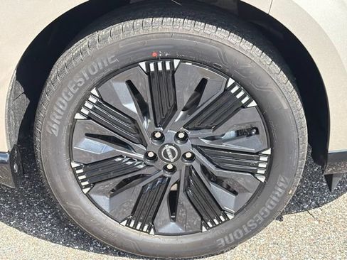 New 2026 Nissan Murano Platinum w/ Cargo Package AWD/4WD image 11