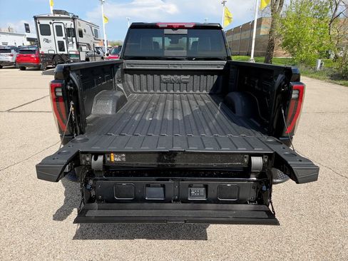 New 2026 GMC Sierra 2500 AT4X AWD/4WD image 32