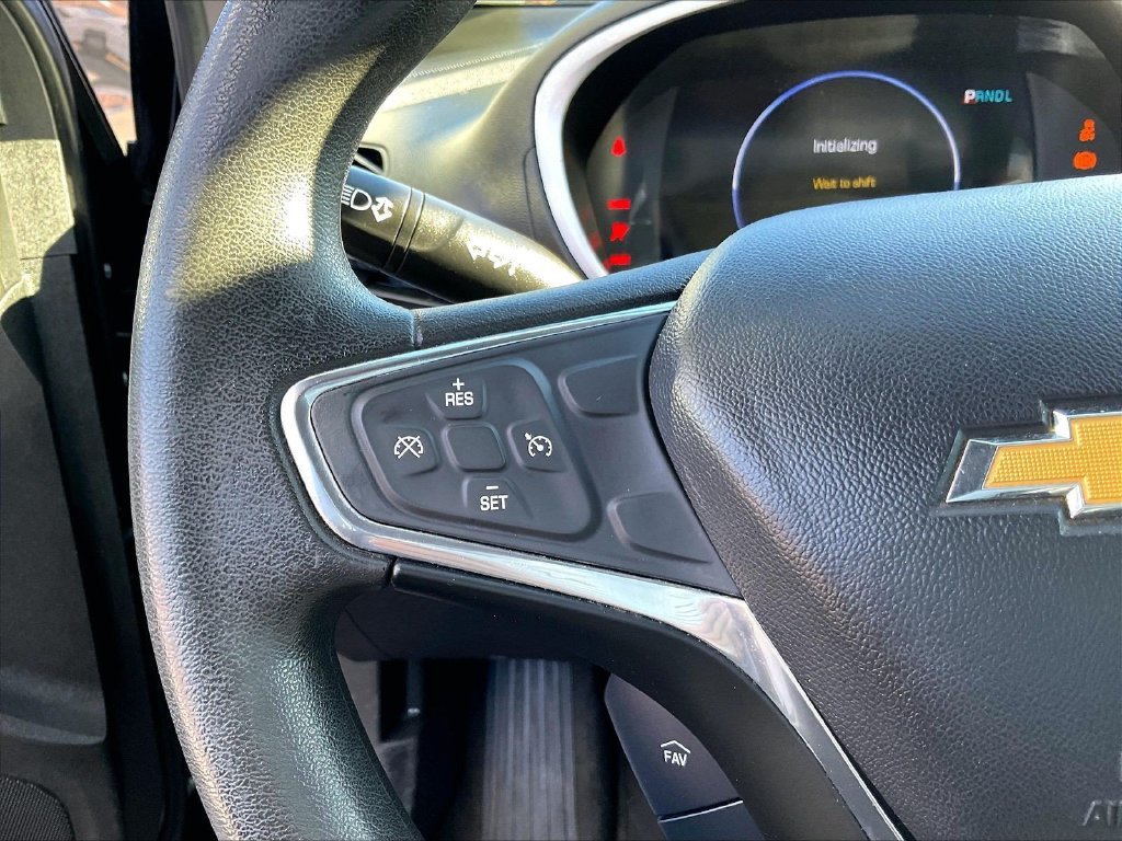 Used 2018 Chevrolet Volt LT FWD image 22