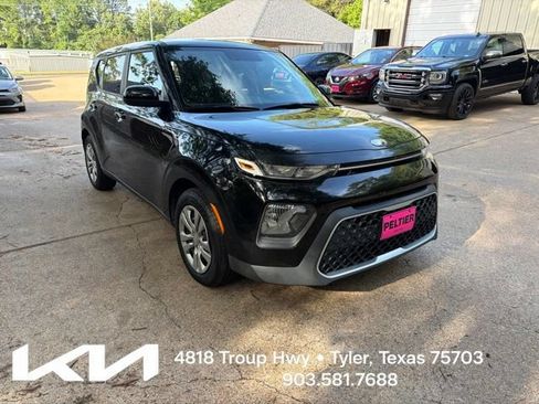 Used 2020 Kia Soul LX FWD image 1