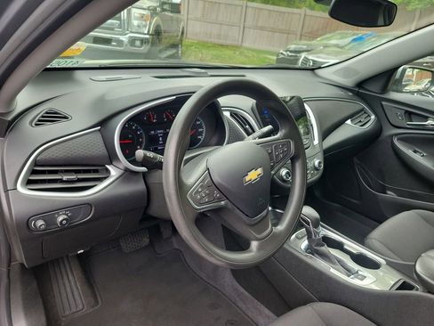 Used 2024 Chevrolet Malibu LT FWD image 19