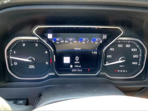 Used 2022 GMC Sierra 3500 Denali w/ Denali Ultimate Package AWD/4WD image 10