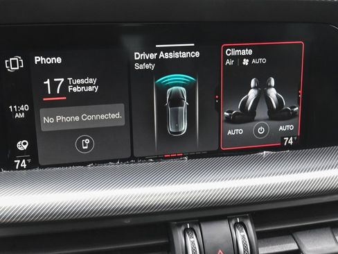 Used 2024 Alfa Romeo Stelvio Ti image 22