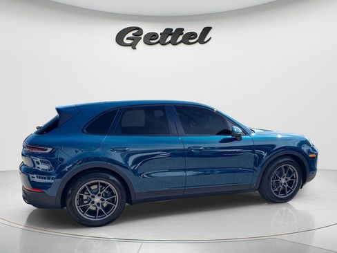 Used 2024 Porsche Cayenne AWD/4WD image 4