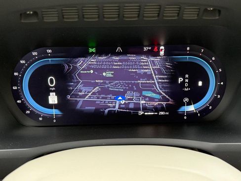 Used 2023 Volvo XC90 B5 Plus w/ Protection Package Premier image 20