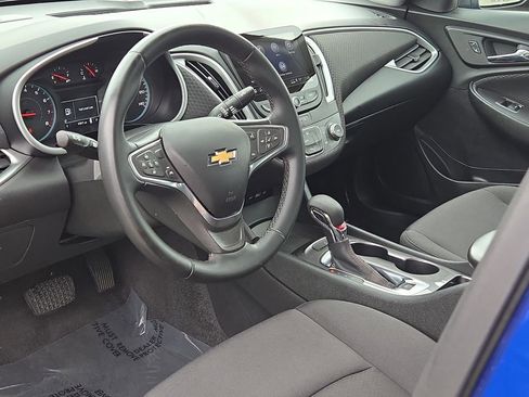 Used 2023 Chevrolet Malibu RS image 18