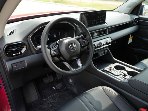 New 2026 Honda Pilot Touring image 15