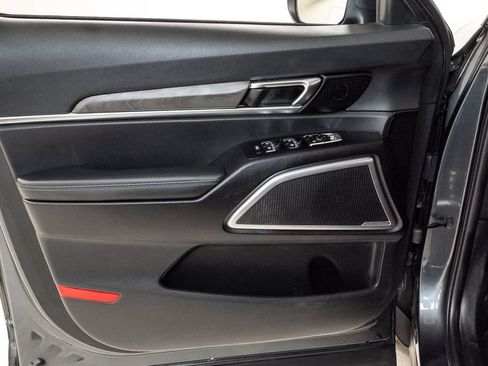 Certified 2024 Kia Telluride EX X-Line AWD/4WD image 9