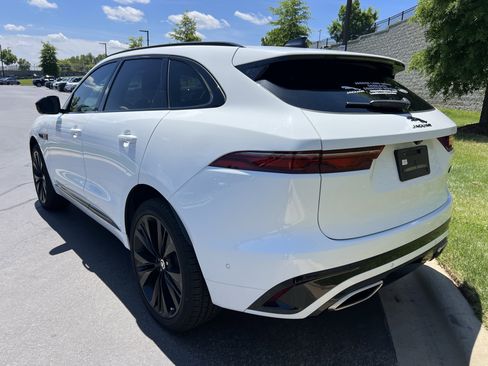 Certified 2026 Jaguar F-PACE R-Dynamic S AWD/4WD image 5