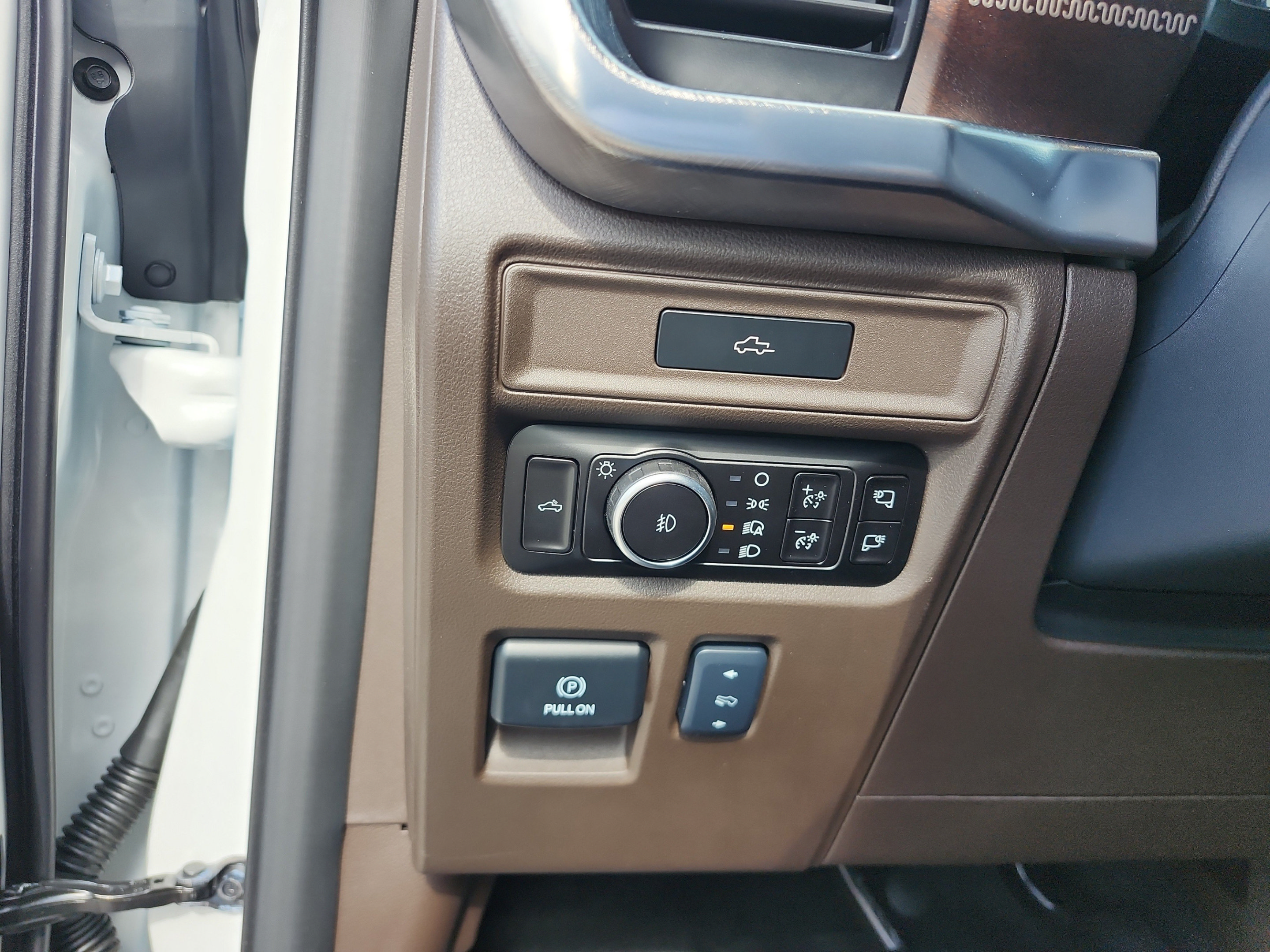 New 2026 Ford F150 King Ranch w/ Equipment Group 601A High AWD/4WD image 13