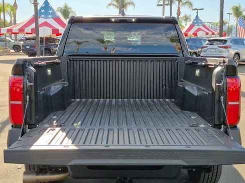 Used 2025 Toyota Tacoma SR image 6