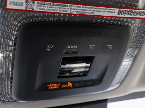 Used 2025 Toyota Prius LE FWD image 29