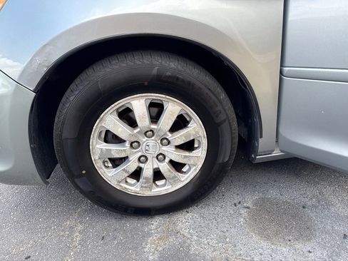 Used 2010 Honda Odyssey EX-L image 16
