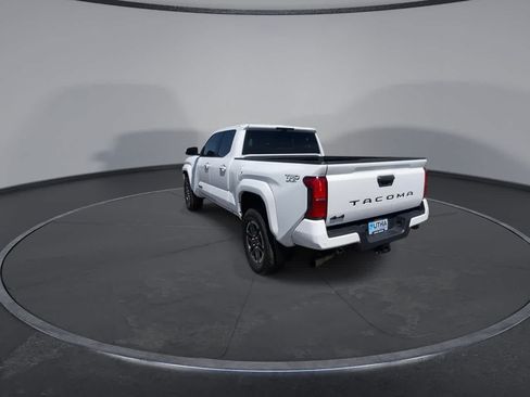 Certified 2024 Toyota Tacoma TRD Sport w/ TRD Sport Premium Package AWD/4WD image 6