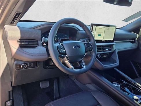 New 2026 Ford Explorer Platinum image 3