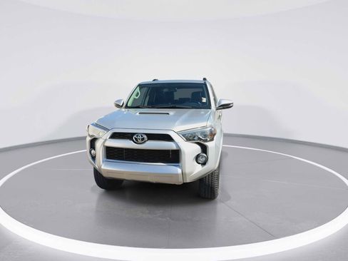 Certified 2016 Toyota 4Runner Trail Premium AWD/4WD image 3