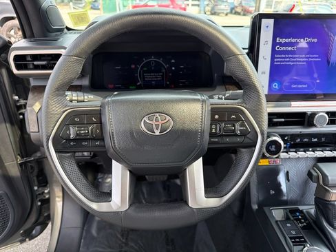 Used 2024 Toyota Tacoma Limited AWD/4WD image 31