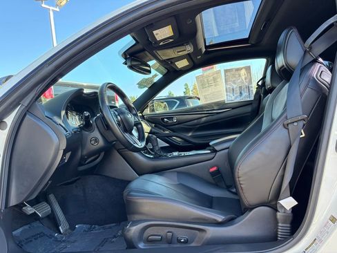 Certified 2022 INFINITI Q60 Red Sport 400 w/ Cargo Package RWD image 17
