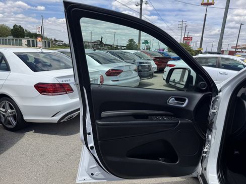 Used 2020 Dodge Durango AWD image 25