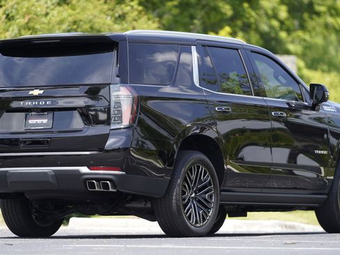 Used 2025 Chevrolet Tahoe High Country AWD/4WD image 52