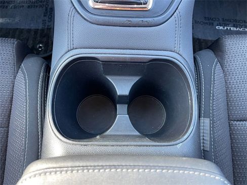 Used 2020 Subaru Outback 2.5i Premium image 21