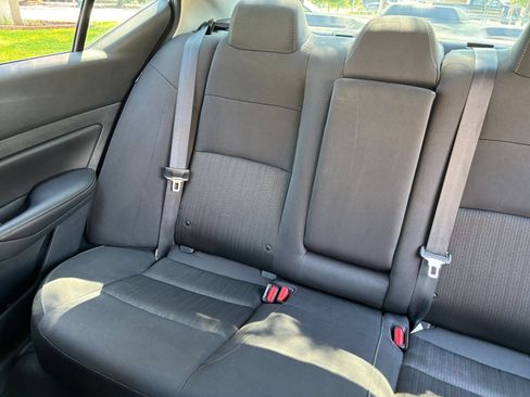 Used 2025 Nissan Altima 2.5 SV FWD image 34