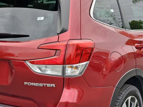 Used 2022 Subaru Forester Limited w/ Popular Package #3 image 38