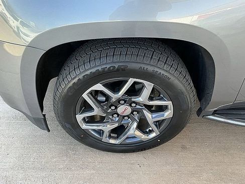 Used 2018 GMC Yukon XL Denali w/ Open Road Package image 9